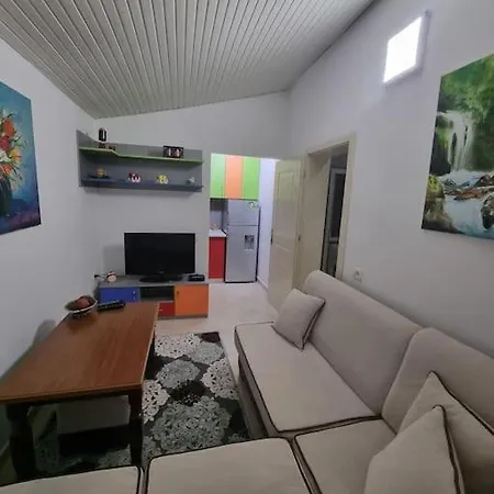 Friendly Dogs House Τίρανα